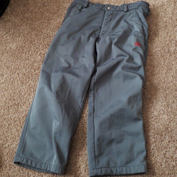 Boys 686 snowpants - Picture 2 of 4